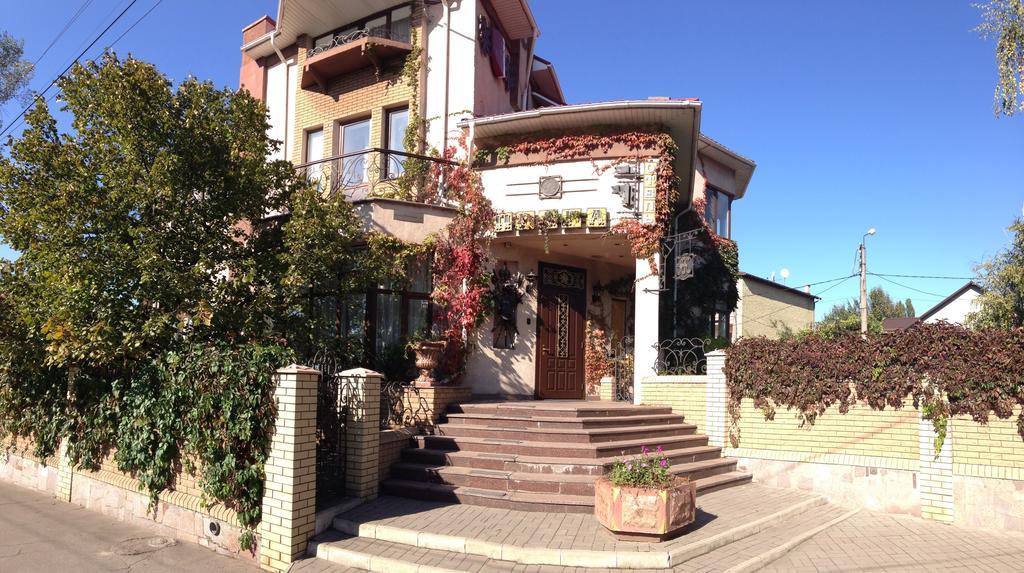 Prague Hotel Zaporizhia Exterior photo
